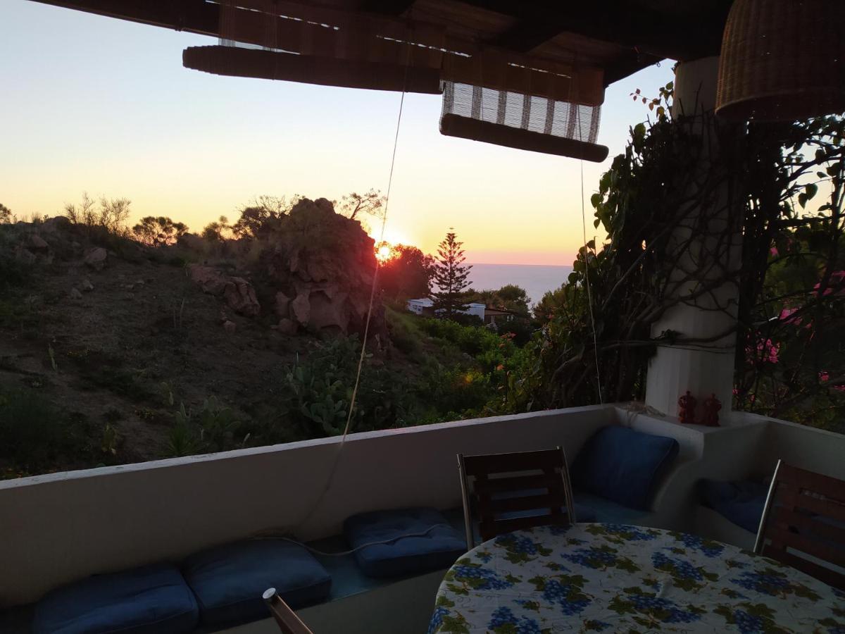 Villa Alle Eolie Nello Splendido Villaggio Lentia Vulcano  Dış mekan fotoğraf